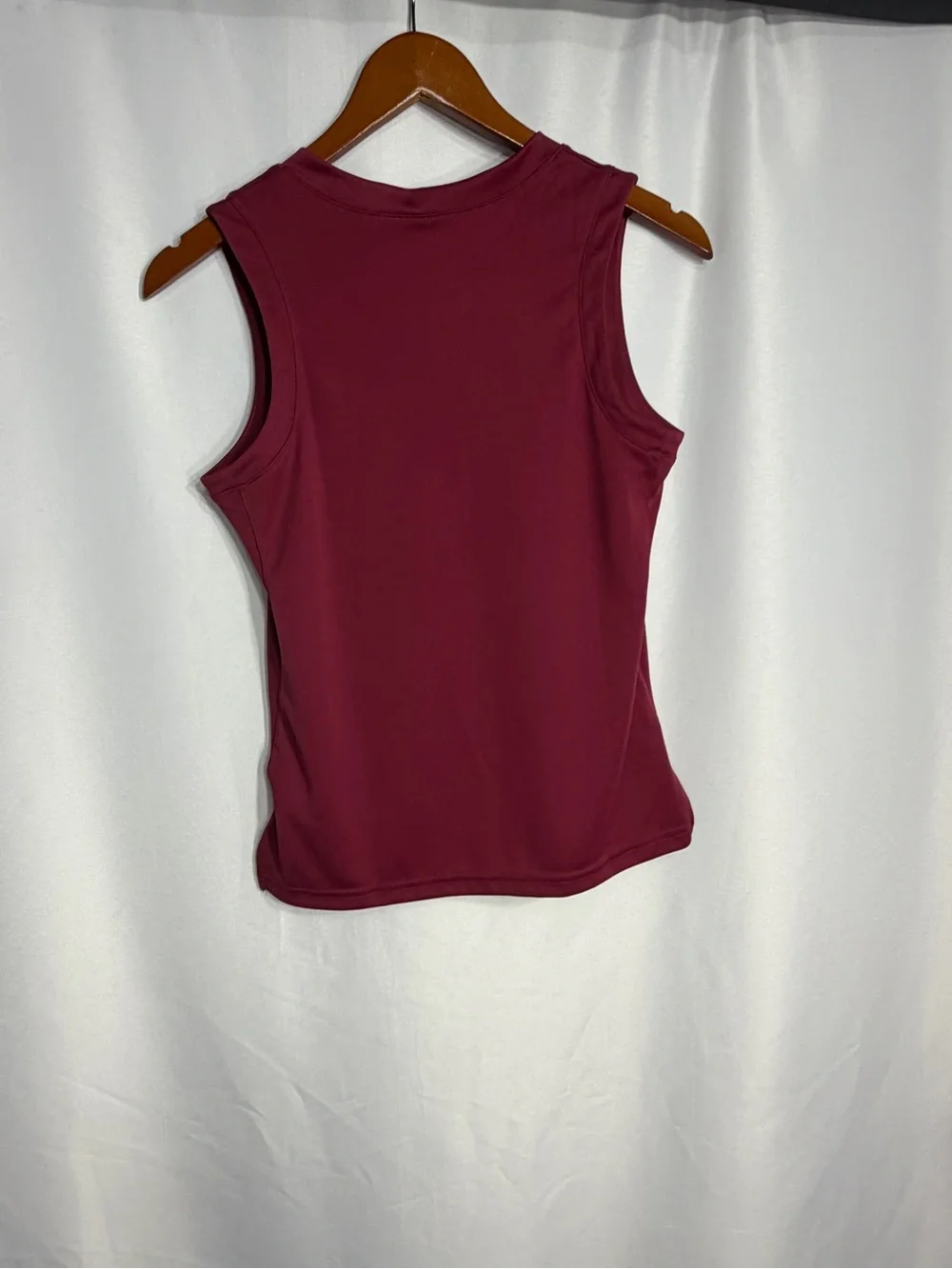 Nike Women's Burgundy Performance Sleeveless Tank size XS new w tags